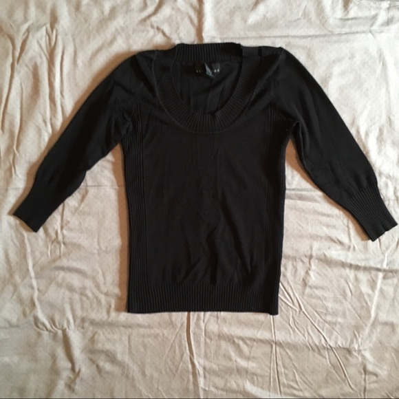 ☀️3/$10☀️ Black 3/4-sleeve sweater top - Picture 1 of 2